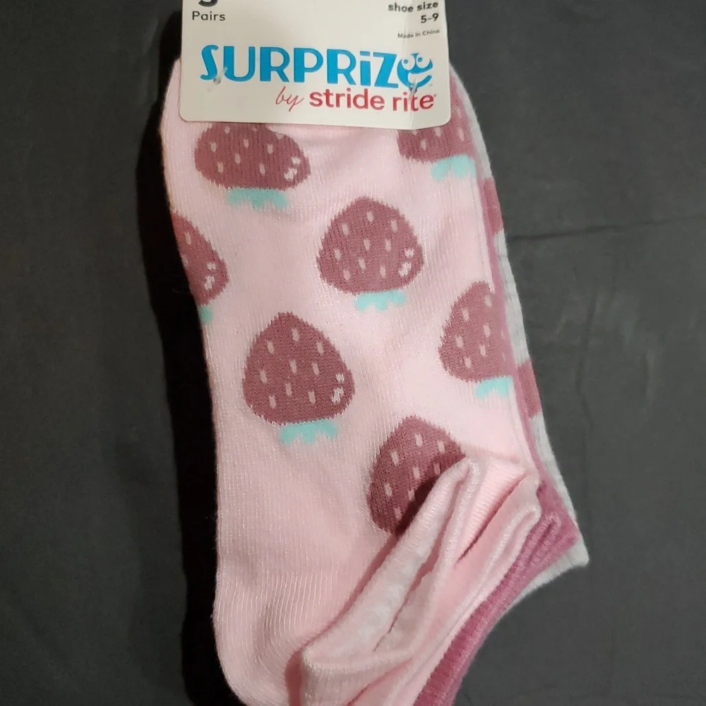 Surprize‎ by Stride rite 9pairs of little girls socks in assorted styles new